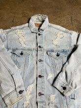 Load image into Gallery viewer, 90’s Distressed Levis Denim Trucker - L
