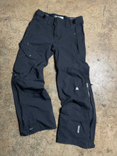 Load image into Gallery viewer, Y2K Nike ACG Winter Sports Pants - M
