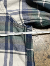 Load image into Gallery viewer, Vintage LL Bean Chamois Cloth Shirt - XL
