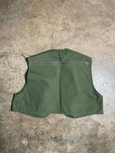 Load image into Gallery viewer, Vintage Columbia Cropped Fishing Vest - L
