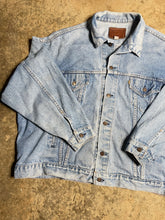 Load image into Gallery viewer, 90’s Levis Faded Denim Jacket - XXL
