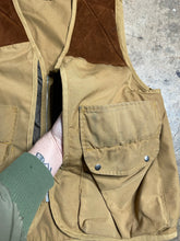 Load image into Gallery viewer, 60’s/70’s Brown Shooting Vest - M
