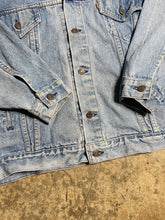 Load image into Gallery viewer, 90’s Levis Faded Denim Jacket - XXL
